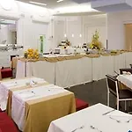 إكس إنترناشونال بالاس 4* روما