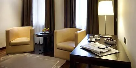 Exe International Palace 4*