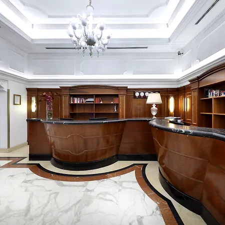 Hotel Exe International Palace
