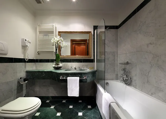 Hotel Exe International Palace 4*