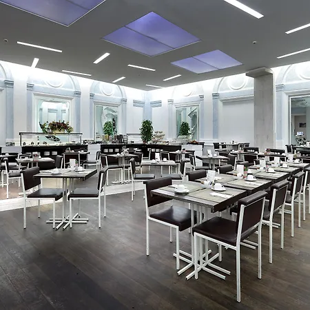 Exe International Palace 4* Řím